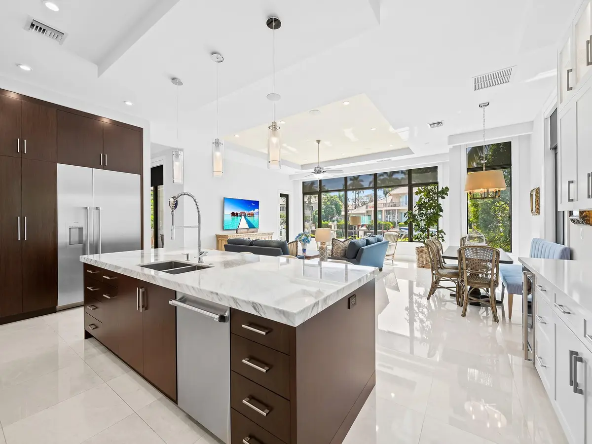 Photo 6 at 301 NE 23RD Avenue, Fort Lauderdale