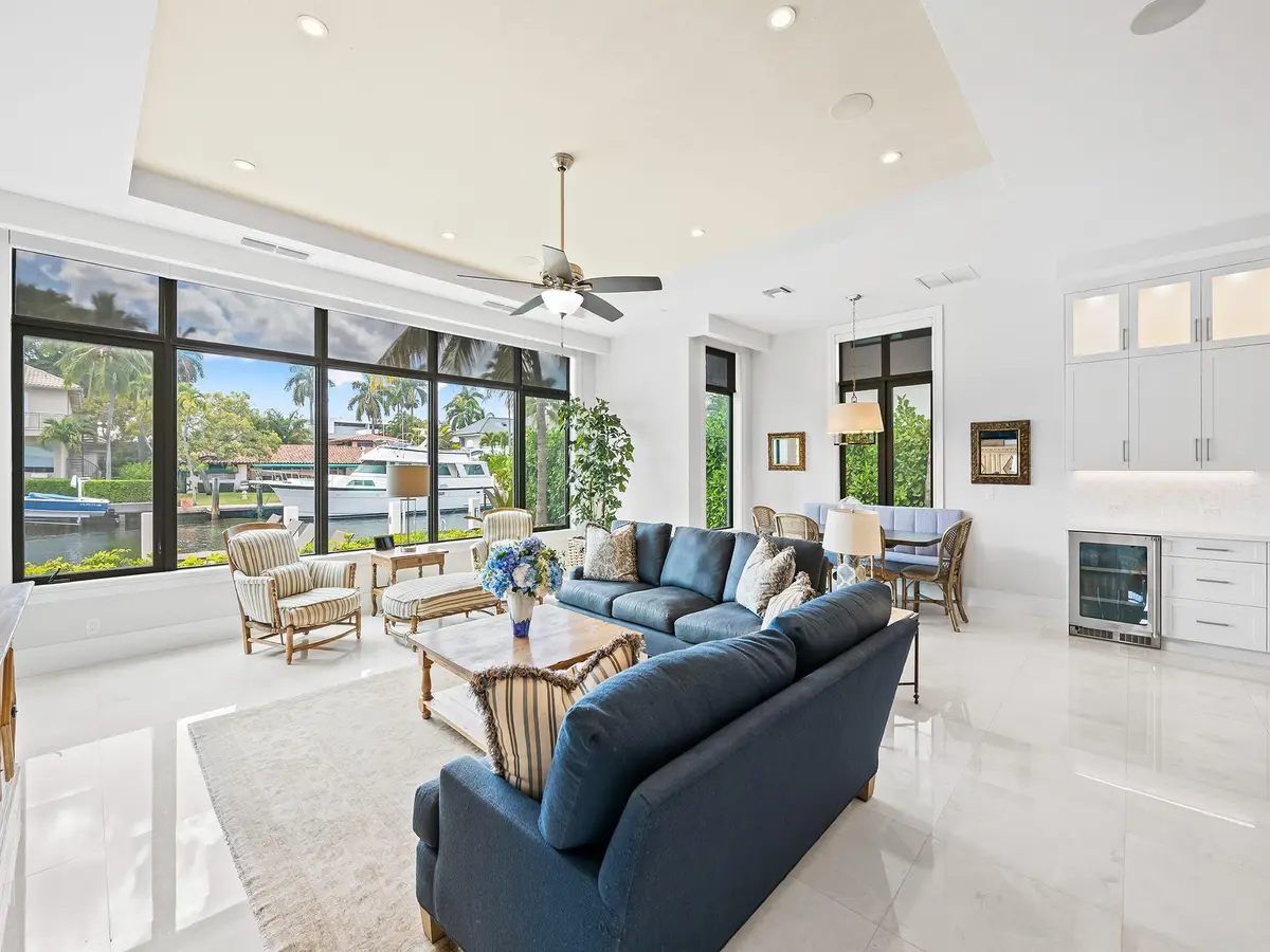 Photo 12 at 301 NE 23RD Avenue, Fort Lauderdale