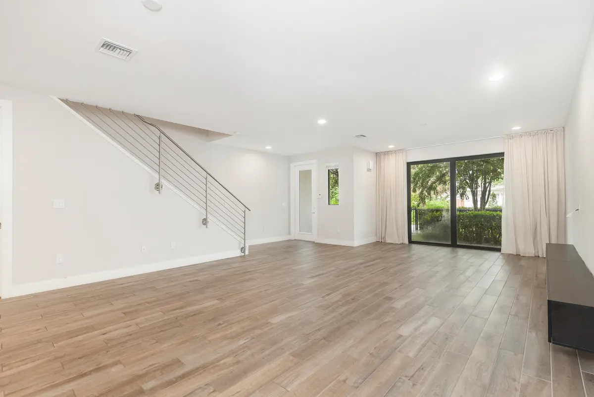 low-6 at 3764 LAMBERT Avenue, West Palm Beach