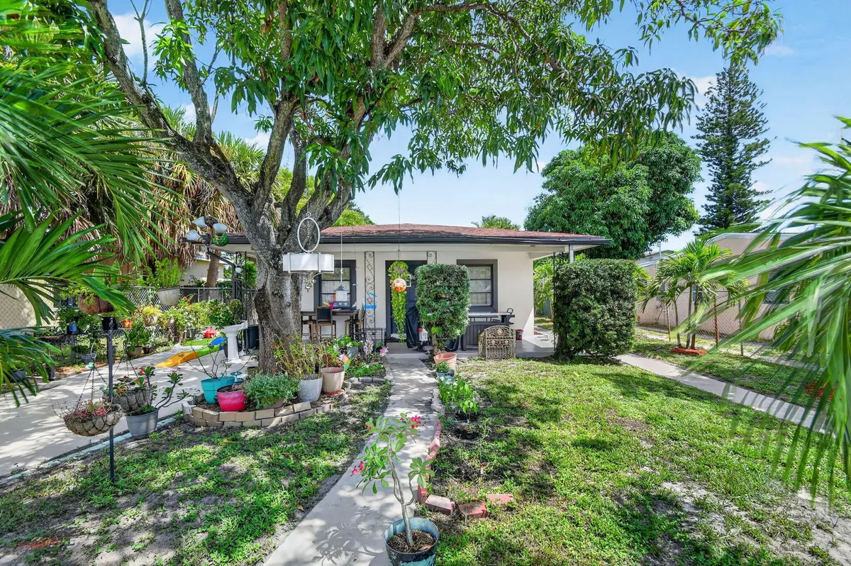 FRONT VIEW at 1020 S K Street, Lake Worth Beach