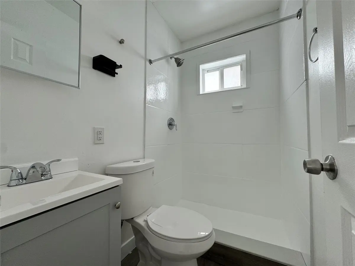 Photo 5 at 1857 Madison Street 2, Hollywood