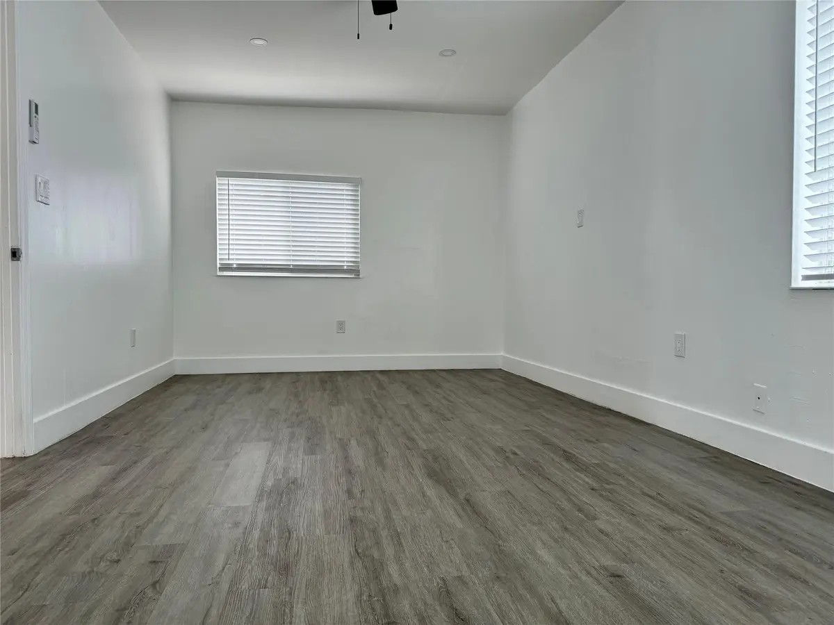 Photo 7 at 1857 Madison Street 2, Hollywood