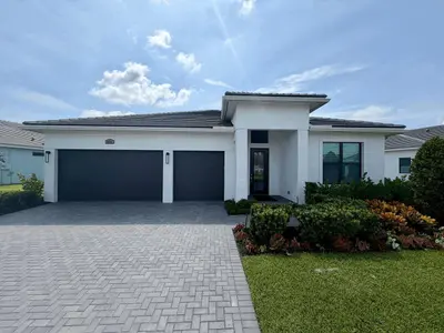 9091 SW Arco Way, Port St. Lucie – sold
