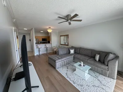 616 CLEARWATER PARK Road 805, West Palm Beach – Condominium for rent