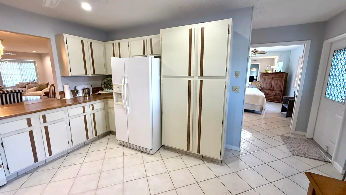 Kitchen at 5242 PRIVET Place D, Delray Beach
