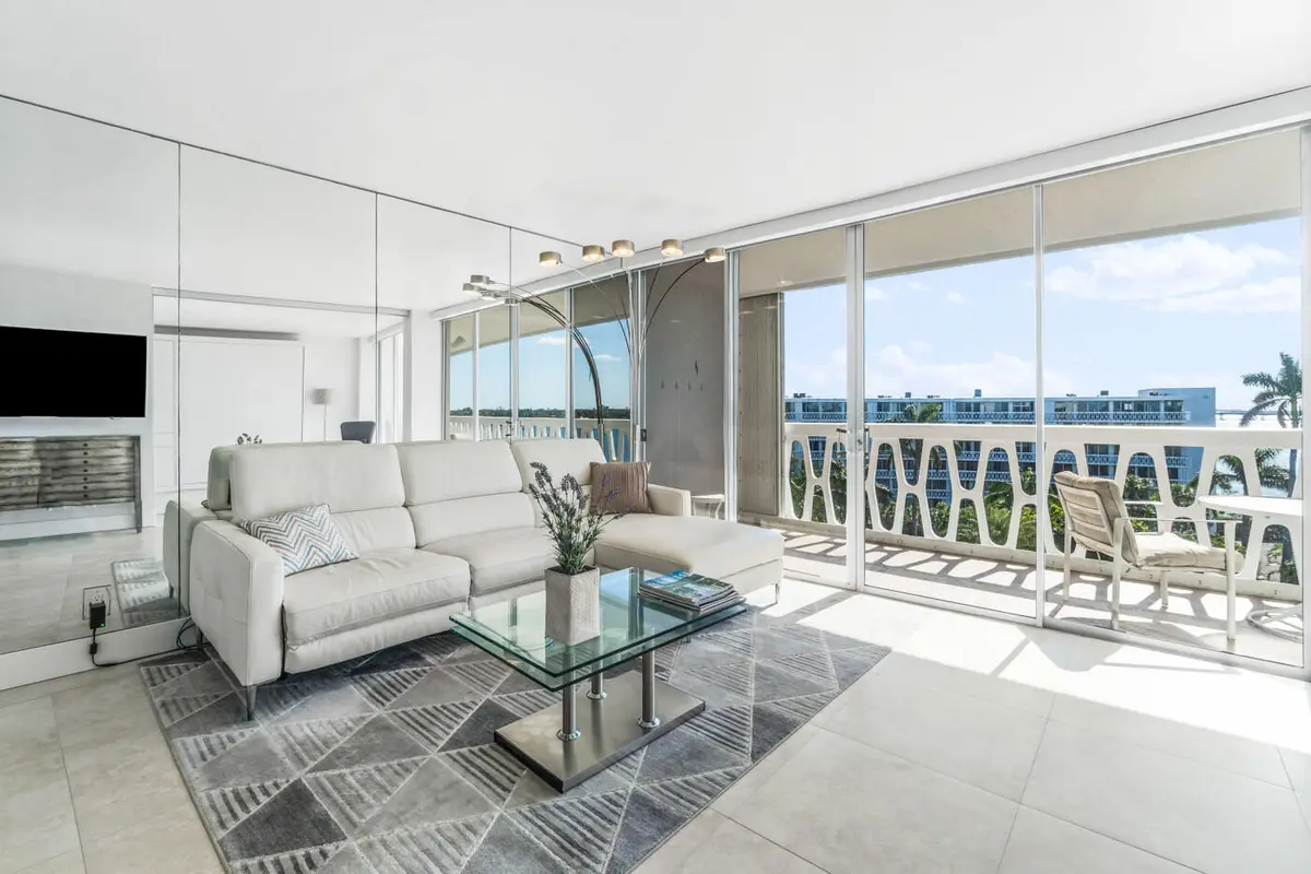 Living Room at 2505 S OCEAN Boulevard 7140, Palm Beach