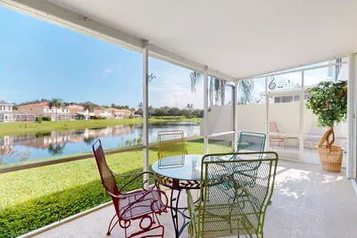 2136 Tigris Drive, West Palm Beach – Townhouse for sale
