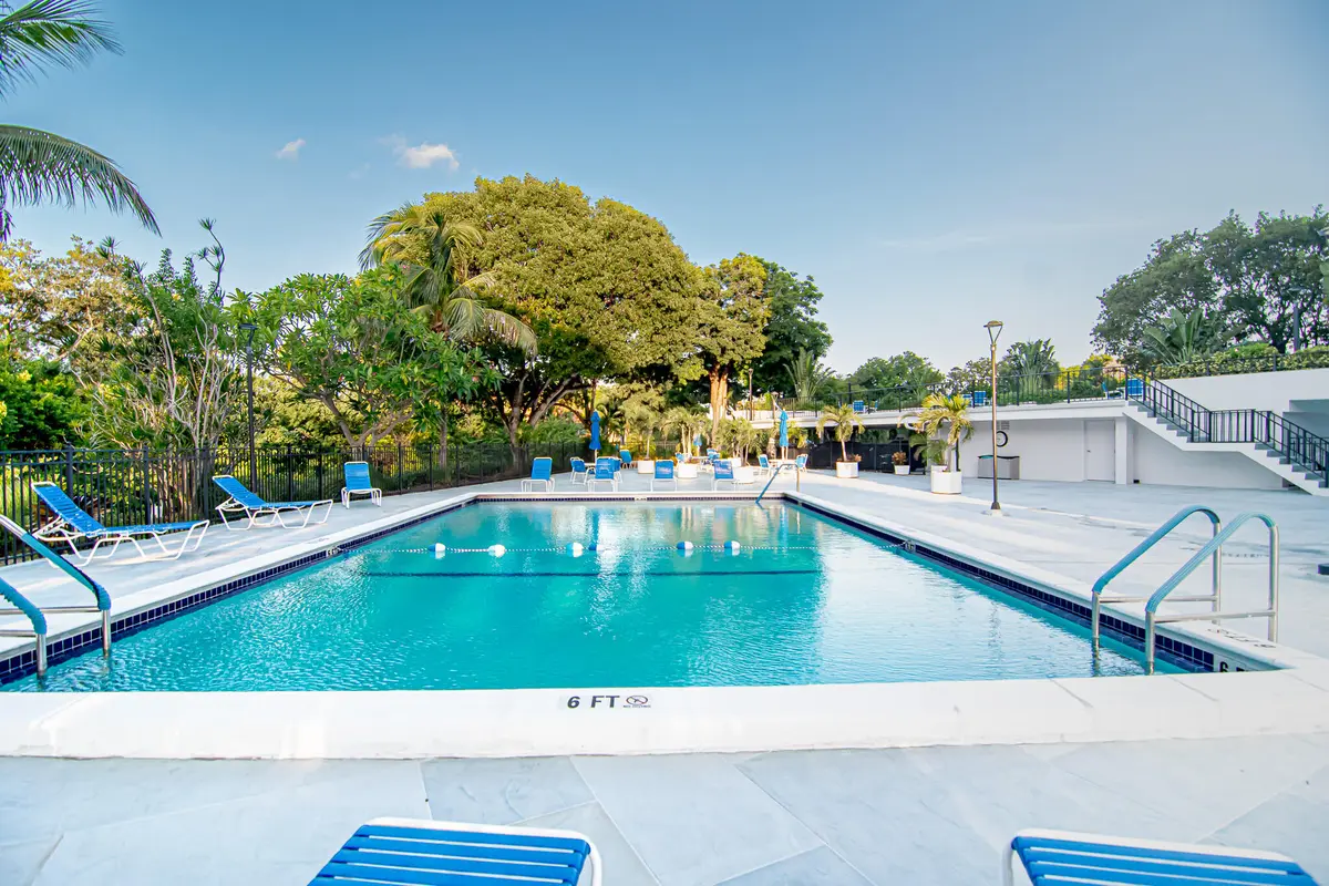 V10_3312 at 1800 N Andrews Avenue 3i, Fort Lauderdale