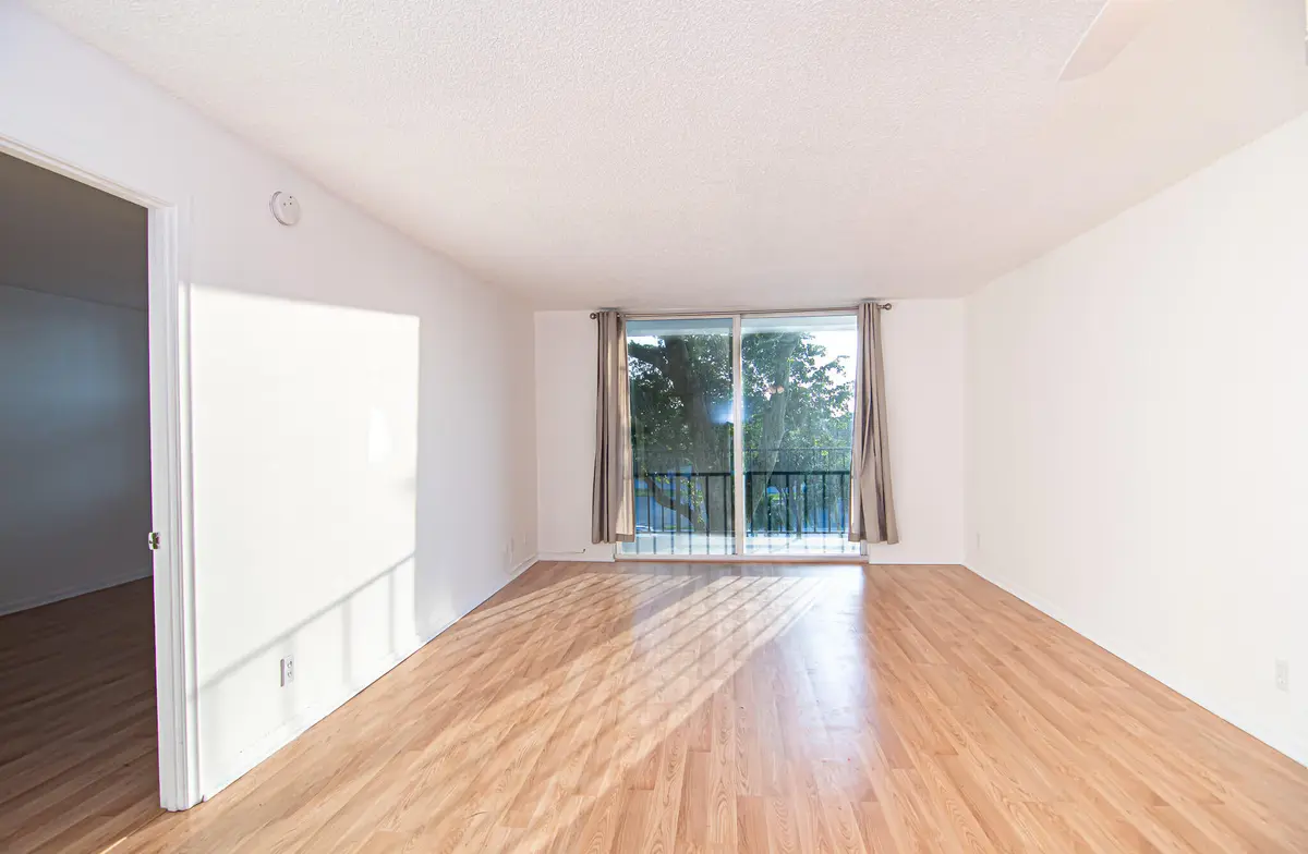 V10_3334 at 1800 N Andrews Avenue 3i, Fort Lauderdale