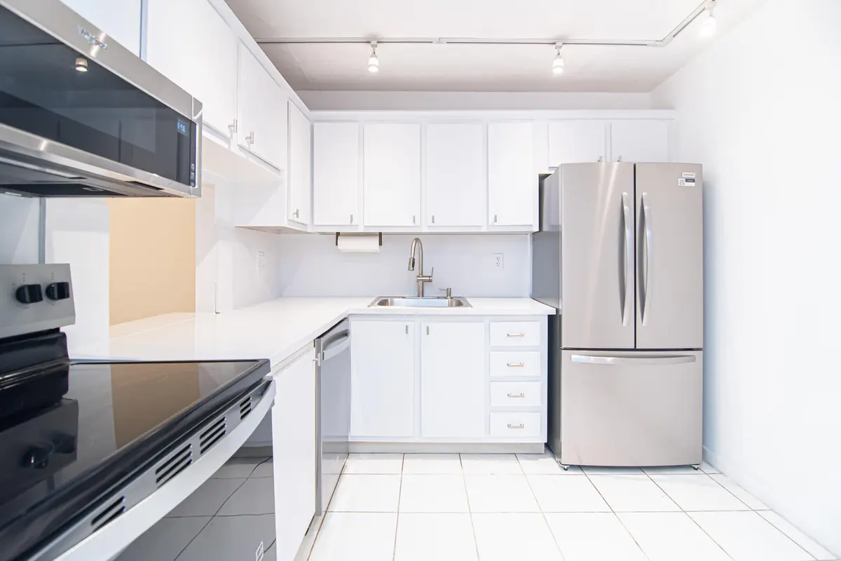 V10_3339 at 1800 N Andrews Avenue 3i, Fort Lauderdale