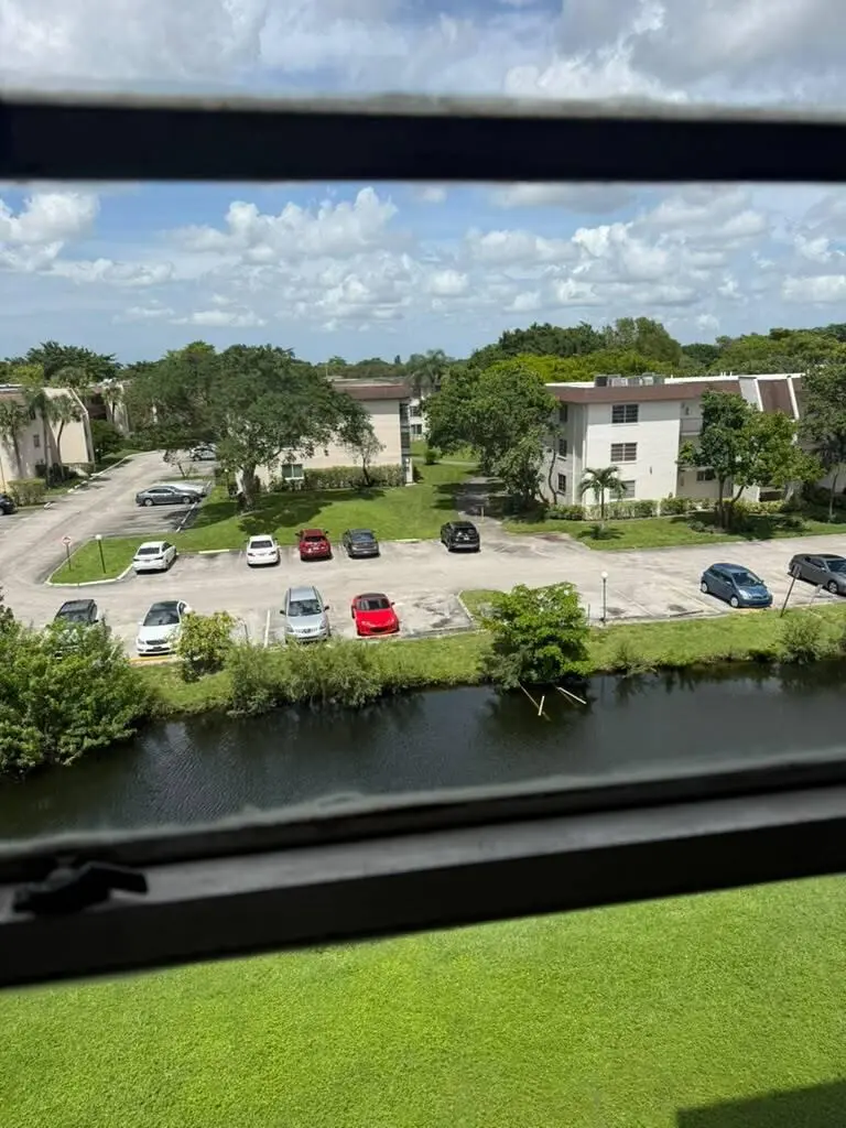 WhatsApp Image 2026-09-16 at 4.30.23 PM at 7521 NW 16TH Street 4407, Plantation