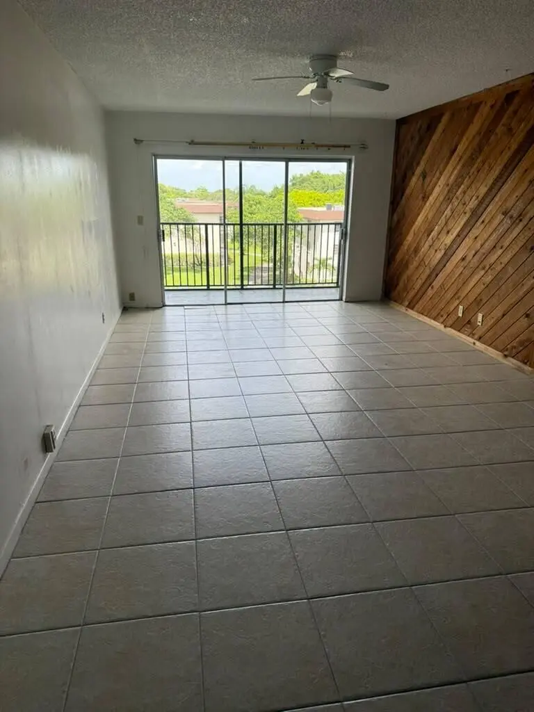 WhatsApp Image 2026-09-16 at 4.30.23 PM at 7521 NW 16TH Street 4407, Plantation