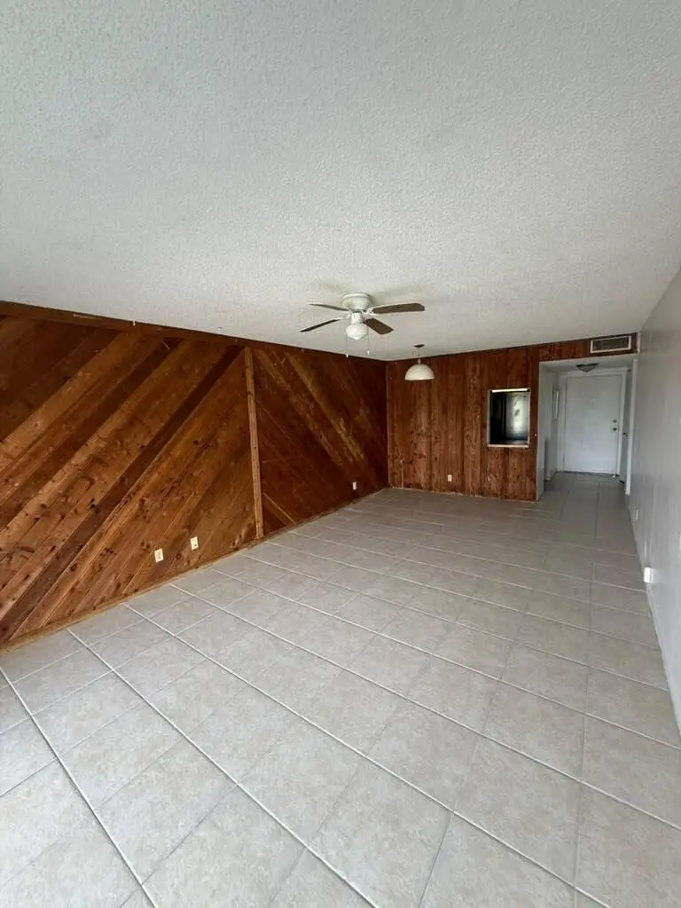 WhatsApp Image 2026-09-16 at 4.30.23 PM at 7521 NW 16TH Street 4407, Plantation