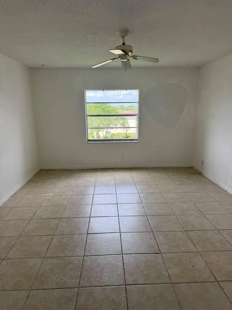 WhatsApp Image 2026-09-16 at 4.30.23 PM at 7521 NW 16TH Street 4407, Plantation