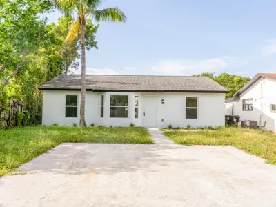 1229 18TH Avenue, Lake Worth Beach – Single Family Residence for rent
