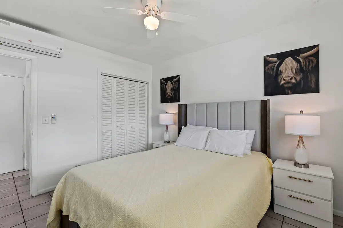 86a17bd0-be51-4e6f-a89b-e4a4f9cc0a77 at 1826 Sherman Street Apt 1, Hollywood