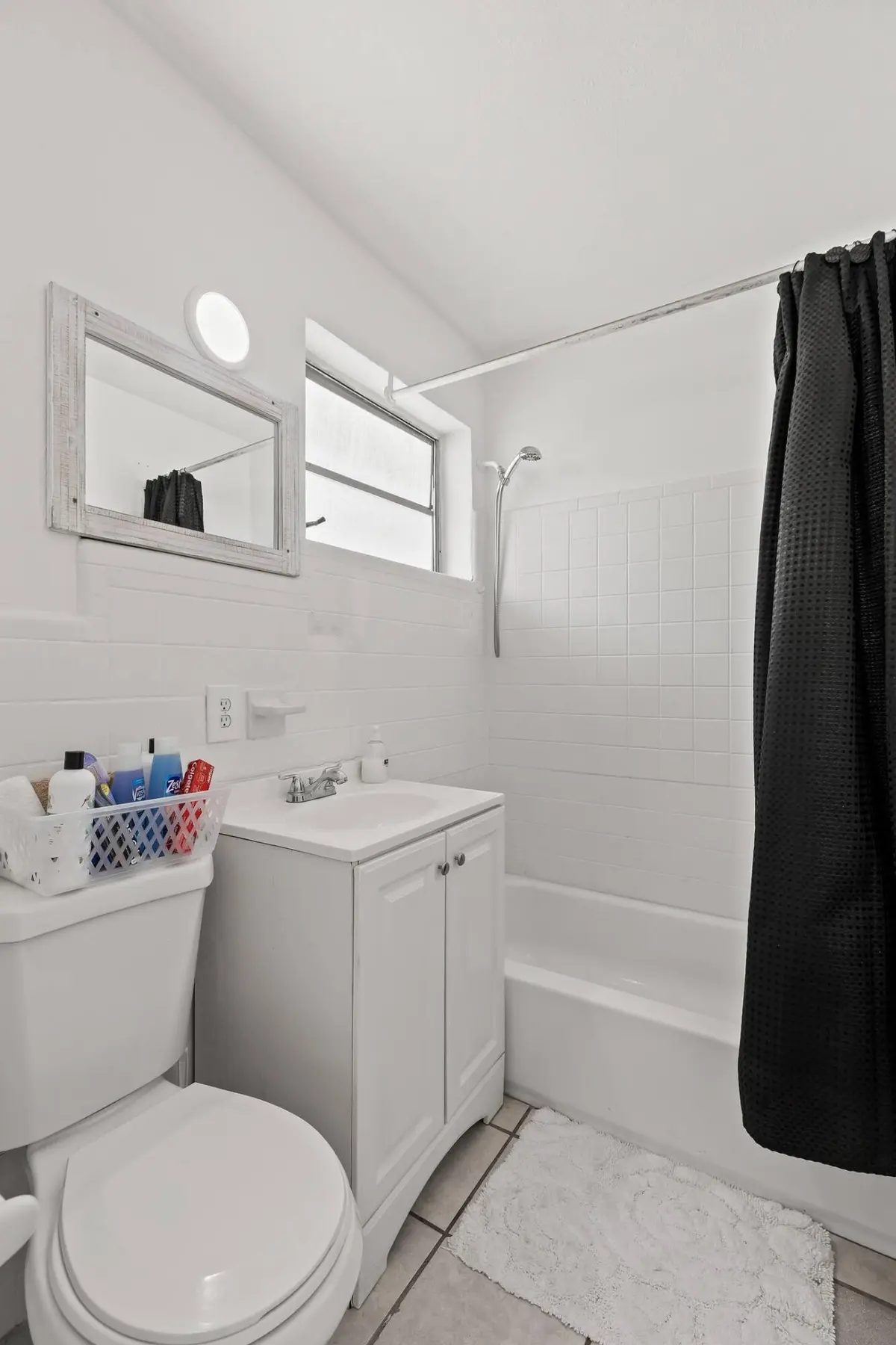 099428ae-393f-4a21-9026-6c69e1c2b949 at 1826 Sherman Street Apt 1, Hollywood