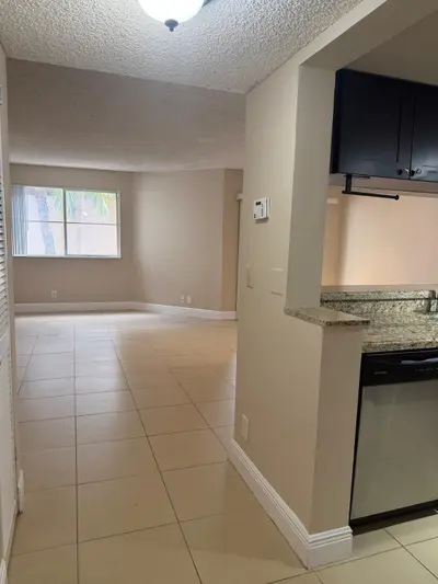 9901 WESTVIEW Drive 324, Coral Springs – Condominium for rent