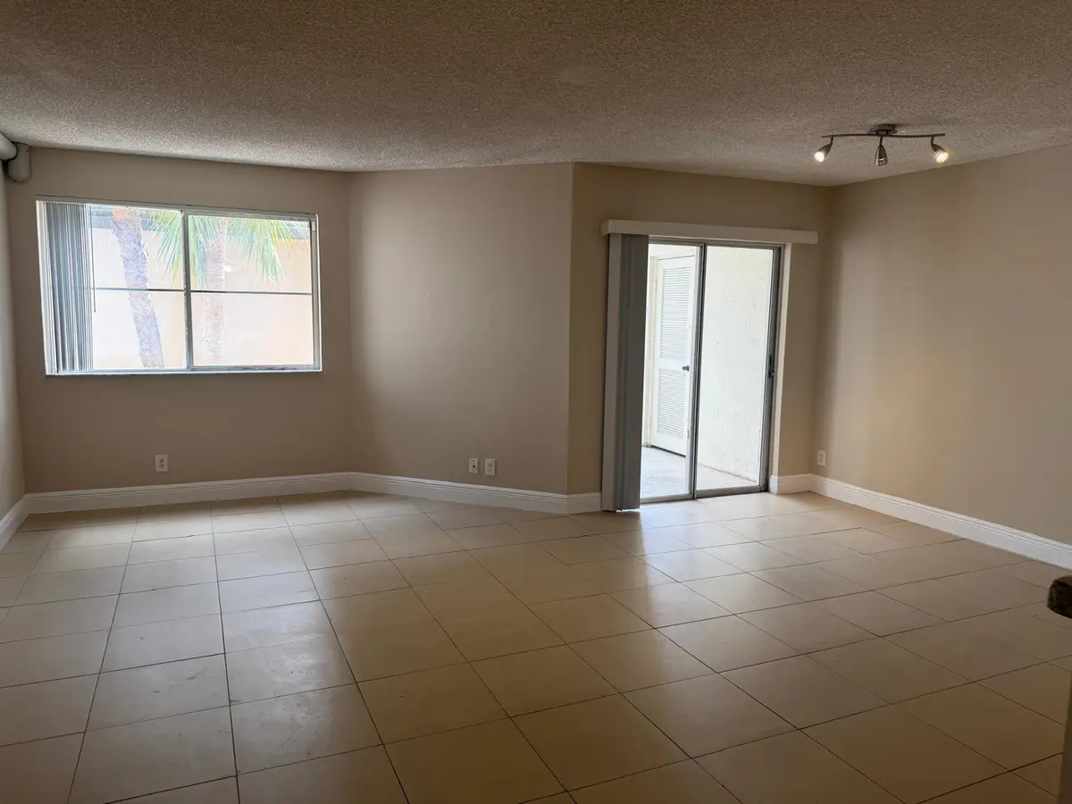 PHOTO-2026-09-09-13-39-5511 at 9901 WESTVIEW Drive 324, Coral Springs