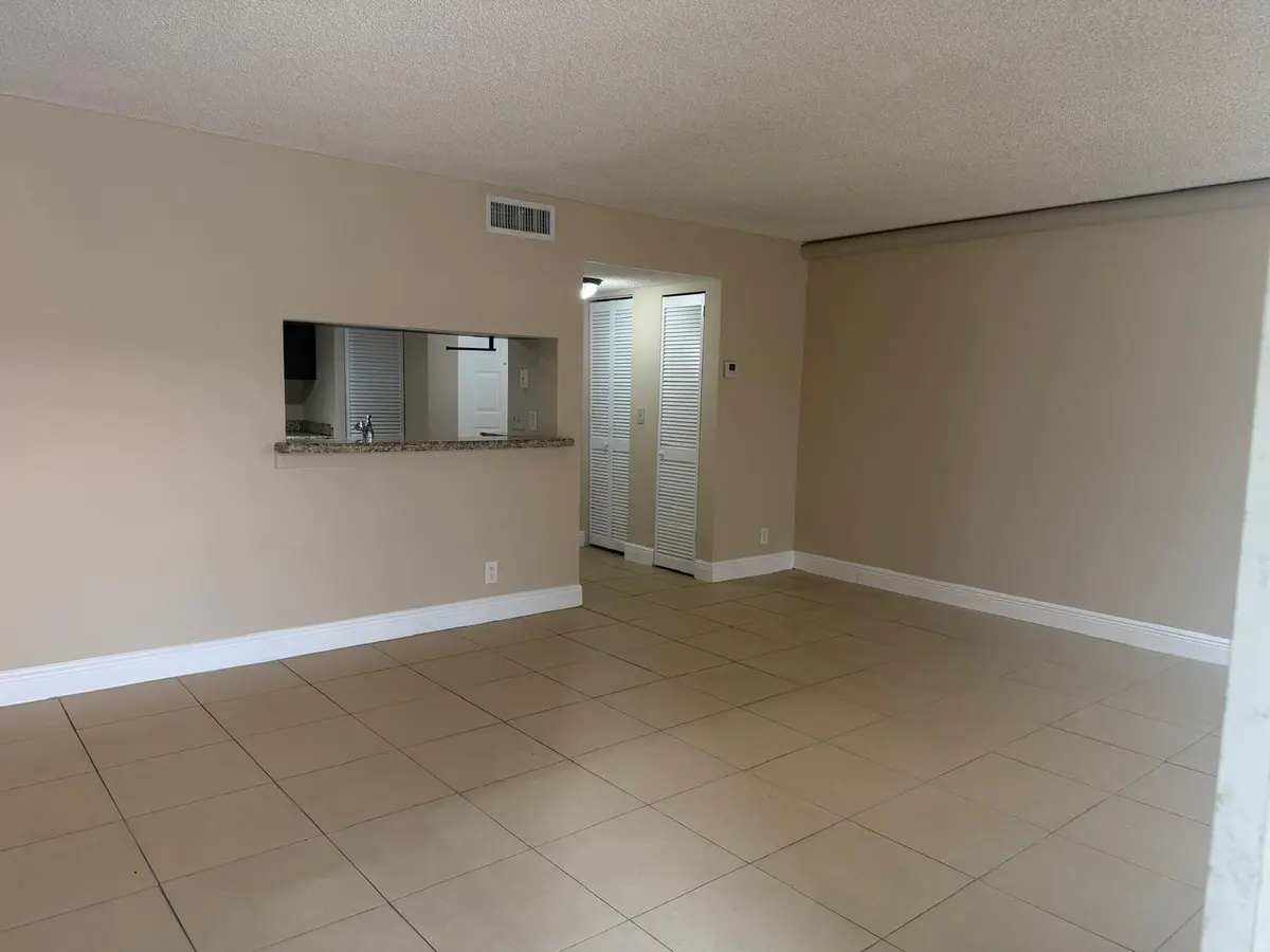 PHOTO-2026-09-09-13-39-554 at 9901 WESTVIEW Drive 324, Coral Springs