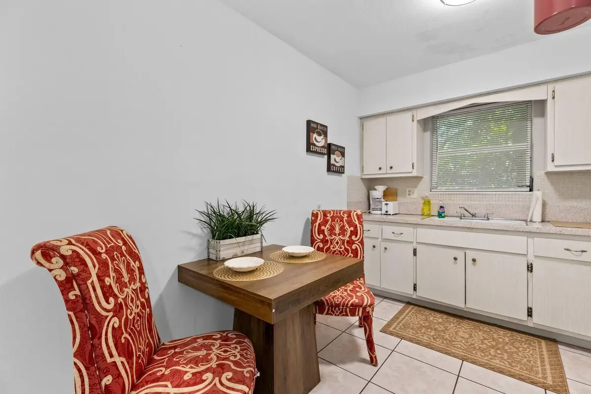611f8162-eade-4b5e-9822-dcbae07062b9 at 1826 Sherman Street Apt 6, Hollywood