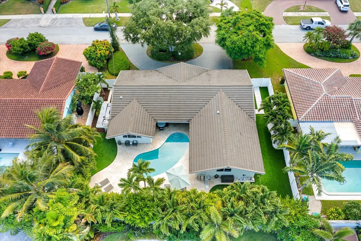 Photo 1 at 1114 SE 14th Avenue, Deerfield Beach