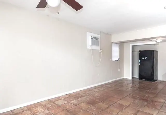 20250404151821668050000000-o at 113 N Lakeside Drive #5 & #6, Lake Worth Beach