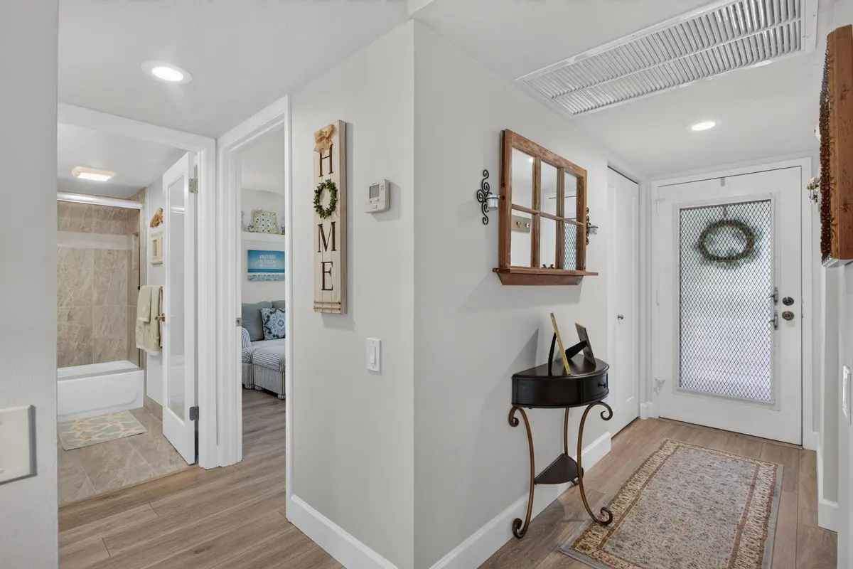 ENTRY at 1211 BAHAMA Bend F2, Coconut Creek