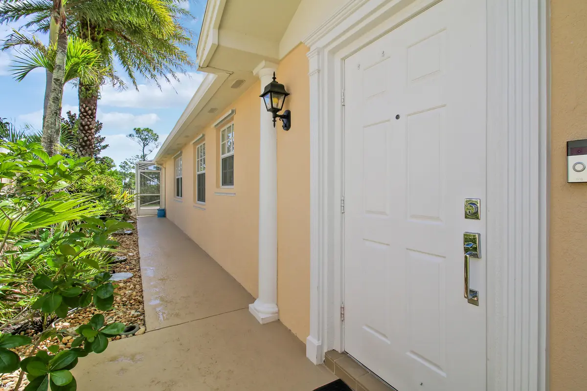 House-42 at 8863 SE Retreat Drive, Hobe Sound