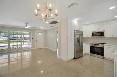 917 SE 15th Court, Deerfield Beach – Single Family Residence for rent