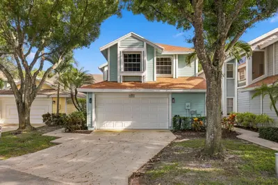 5406 214th Court, Boca Raton – Single Family Residence for sale