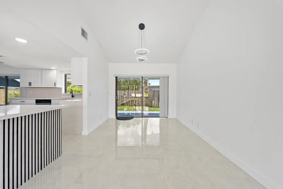 1633 Woods Bend Rd-7 at 1633 WOODS BEND Road, West Palm Beach