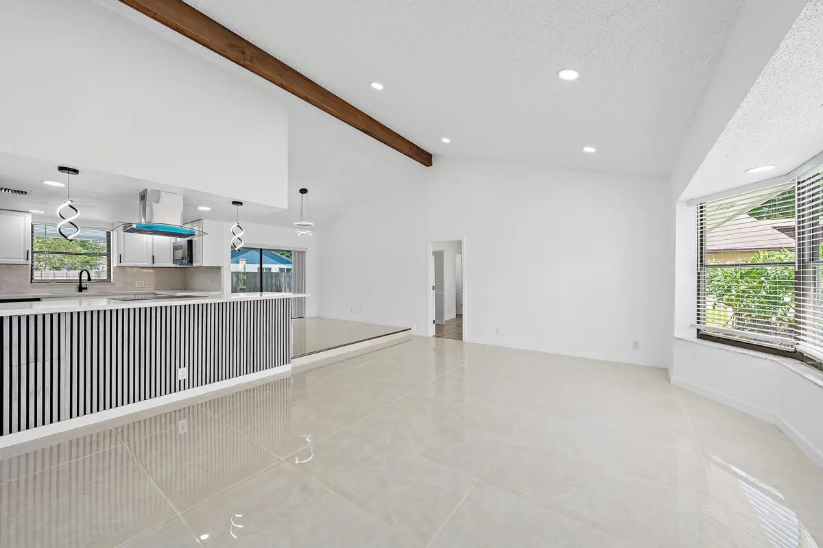 1633 Woods Bend Rd-13 at 1633 WOODS BEND Road, West Palm Beach