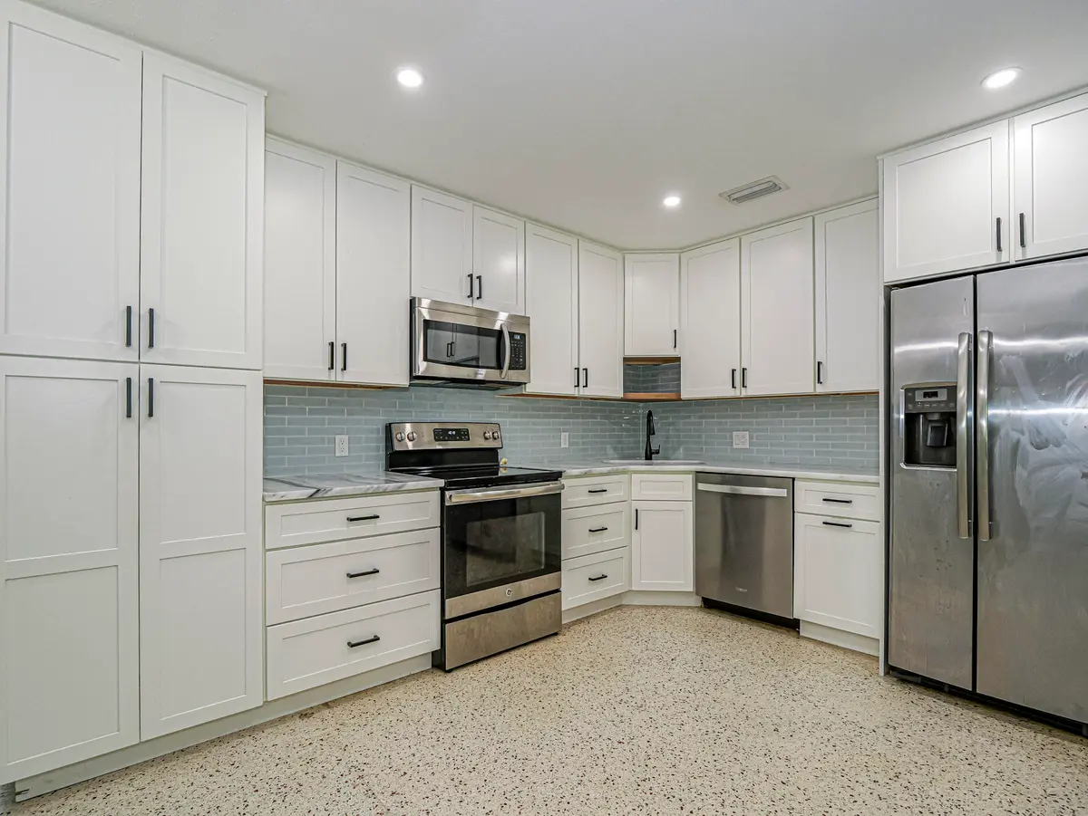 2755 6TH Place, Vero Beach, FL – photo 7