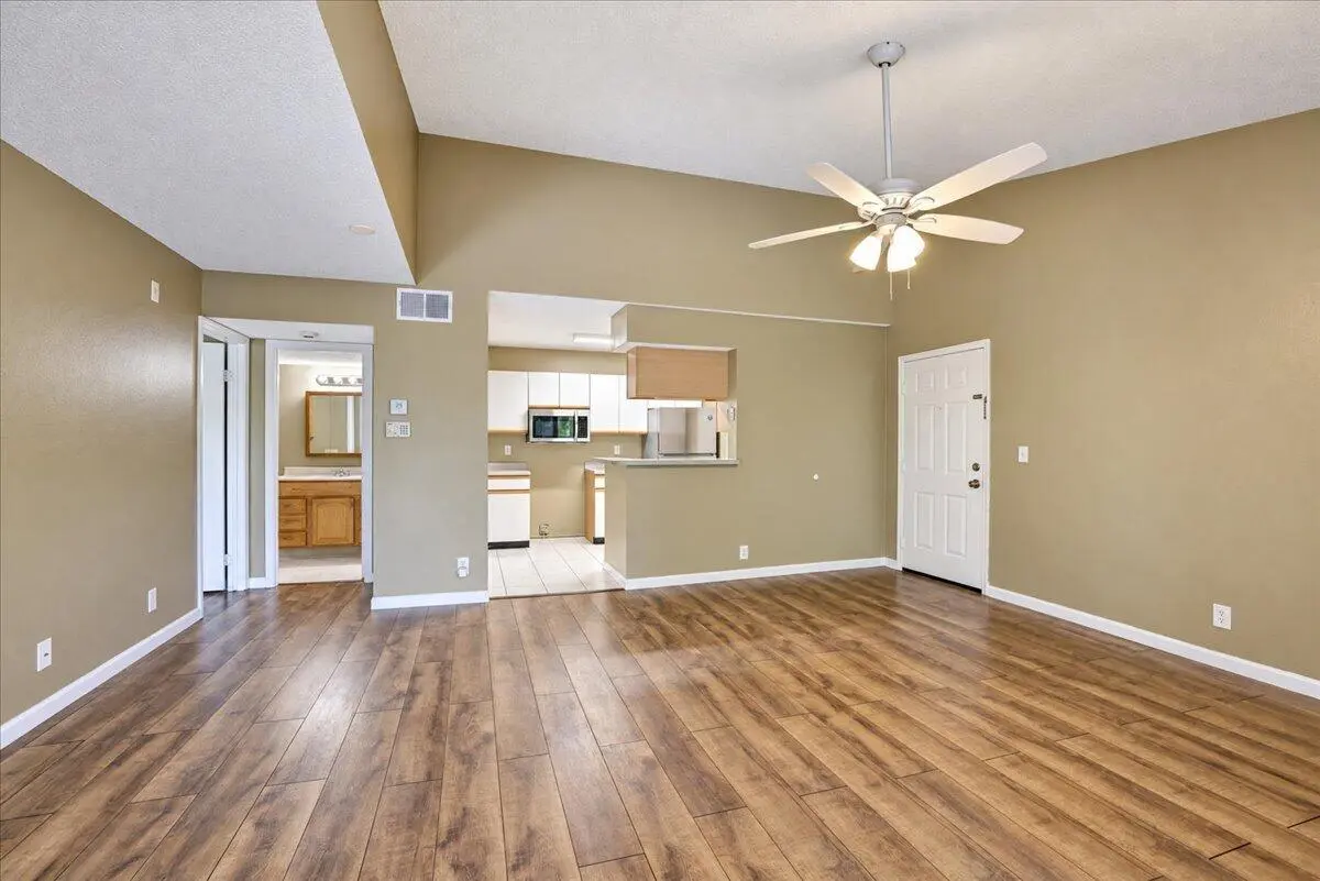 04-8I8A5649_50_51_52_53_batchlook at 4005 W Mcnab Road C305, Pompano Beach