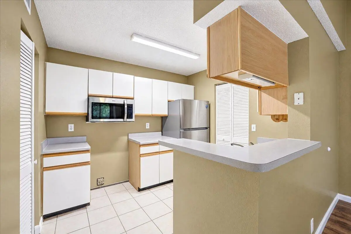 05-8I8A5669_70_71_72_73_batchlook at 4005 W Mcnab Road C305, Pompano Beach