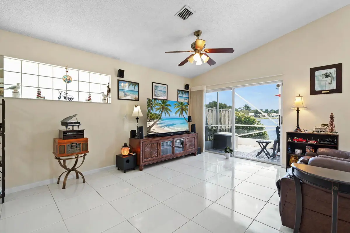 9847 Harbour Lake Circle, Boynton Beach, FL – photo 6