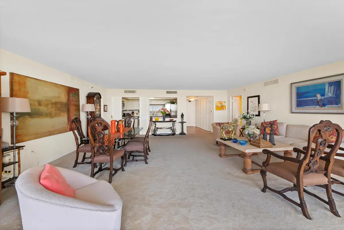 33 Living room 07 at 2480 PRESIDENTIAL Way 1603, West Palm Beach