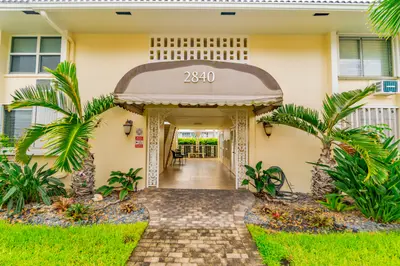 2840 NE 33RD Court 2, Fort Lauderdale – Stock Cooperative for sale