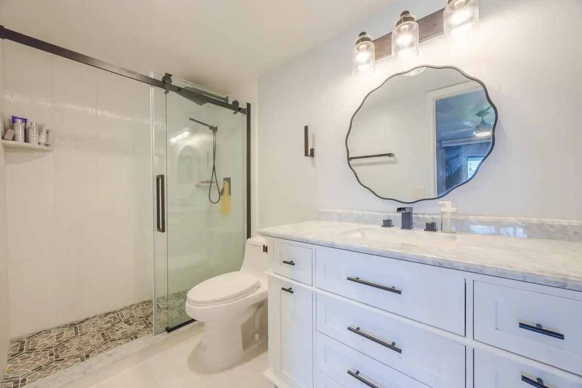 Primary Bath at 1903 BERMUDA Circle C1, Coconut Creek