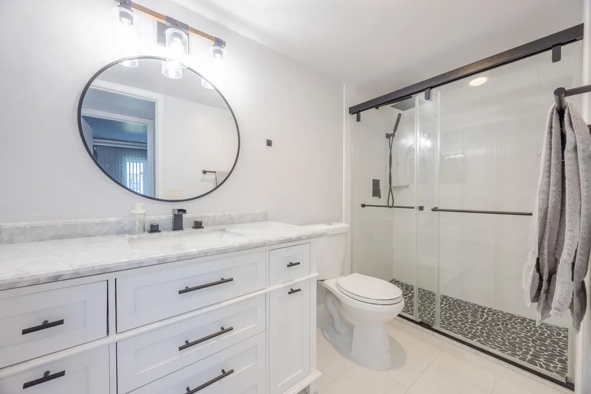 Second Bathroom at 1903 BERMUDA Circle C1, Coconut Creek