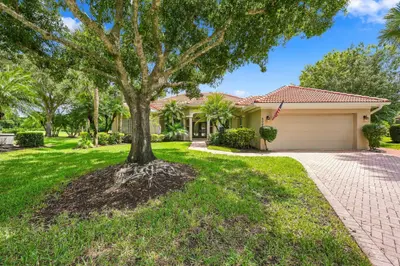 8008 Links Way, Port St. Lucie – Single Family Residence for sale