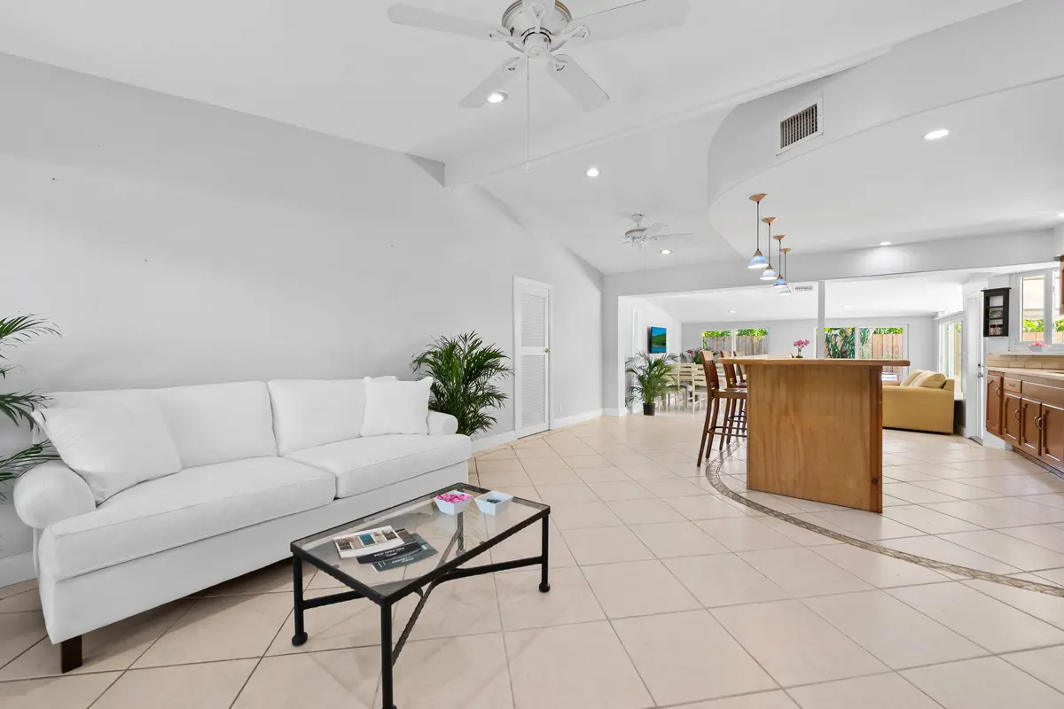 14-web-or-mls-DSC_8689 at 1636 NE 7th Terrace, Fort Lauderdale
