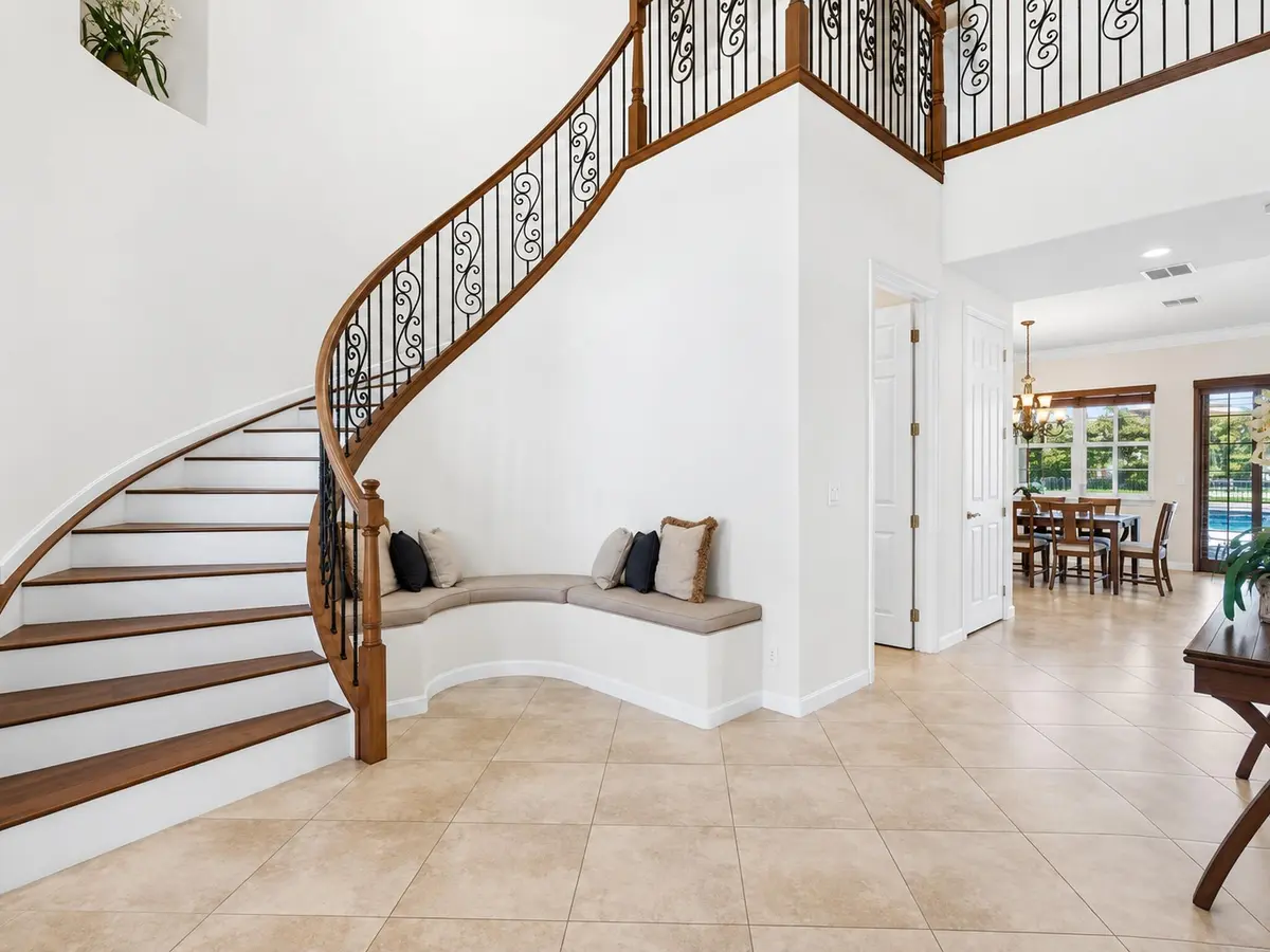 Virtual paint at 2946 Payson Way, Wellington