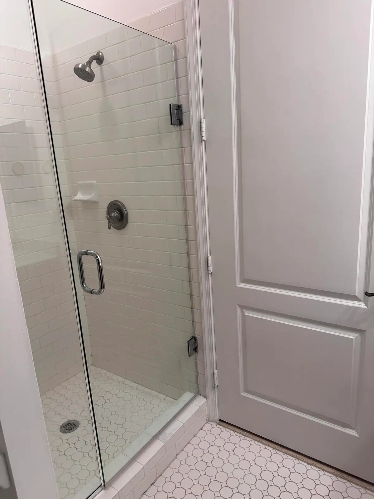 shower at 252 SW 14TH Avenue 252, Fort Lauderdale