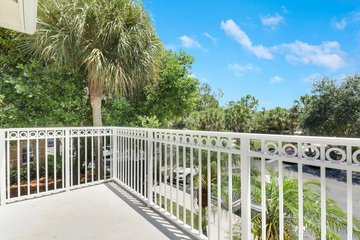 Front at 9211 Myrtlewood Circle, Palm Beach Gardens