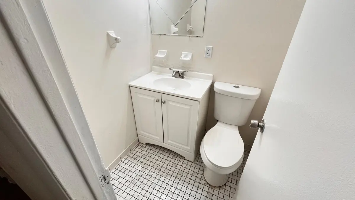 WhatsApp Image 2026-09-16 at 13.01.34 (6 at 126 S D Street 7, Lake Worth Beach