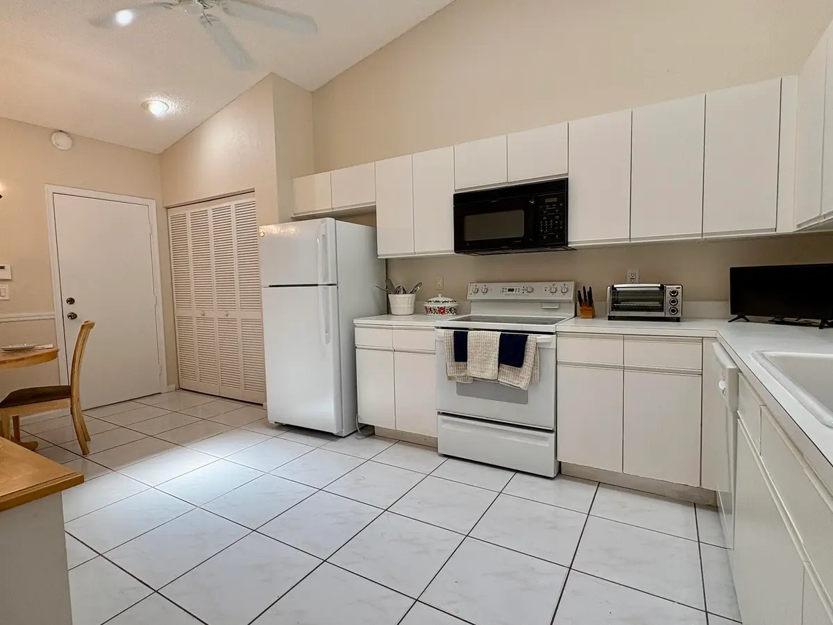 12k at 7702 MAJESTIC PALM Drive, Boynton Beach