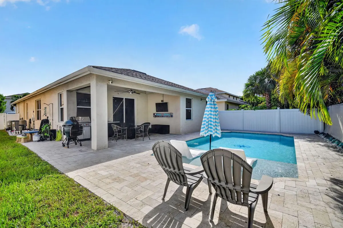 Pool at 4065 Tomoka Drive, Lake Worth