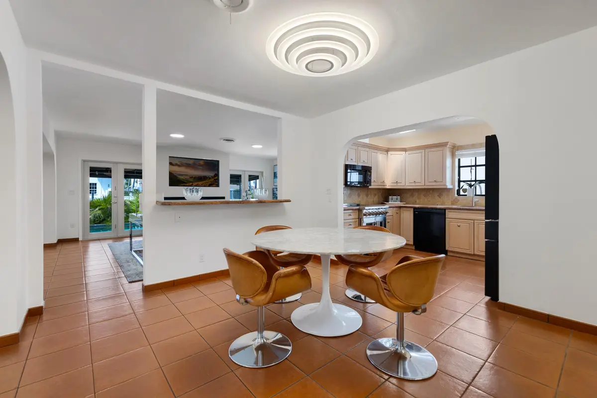 7T6A8121-MLS at 325 Coconut Isle Drive, Fort Lauderdale
